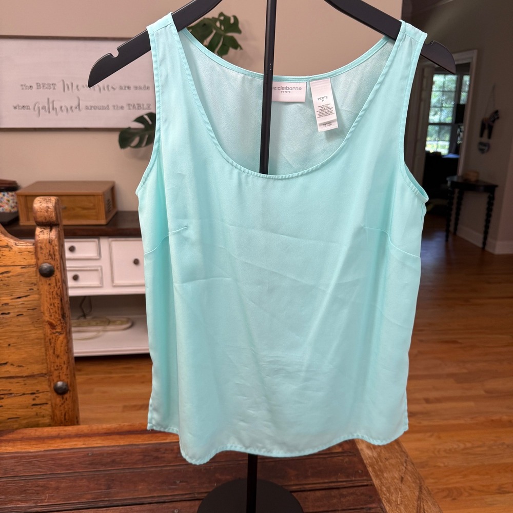 Liz Claiborne Petite Aqua Blue Sleeveless Shell Blouse Top Size P Scoop Neck